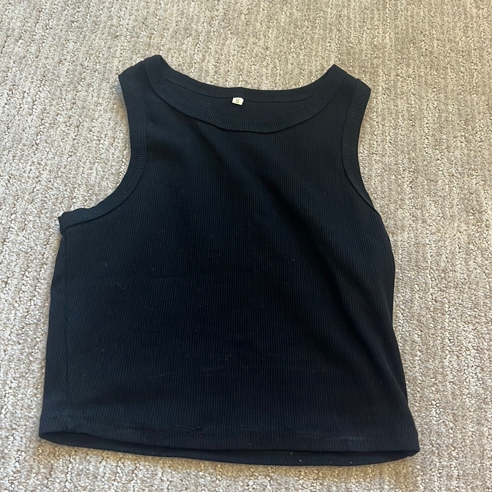 black amazon tank